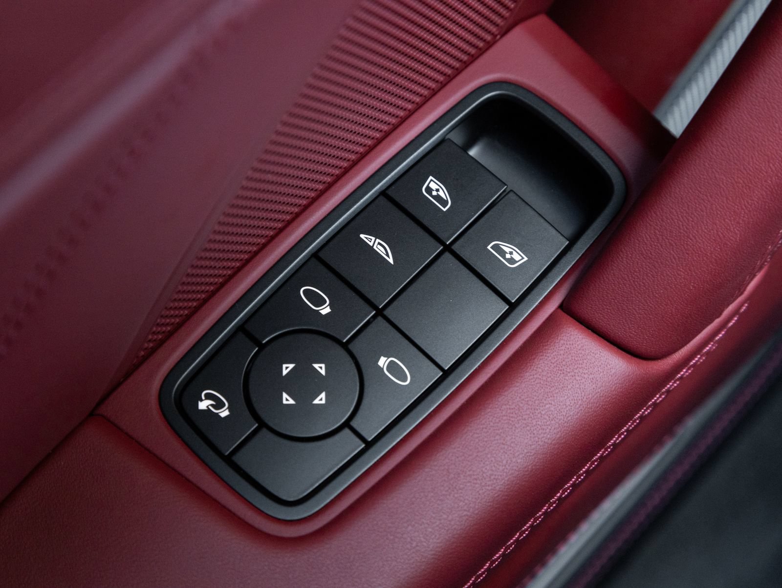 Certified 2025 Porsche 911 Turbo S AWD/4WD image 21