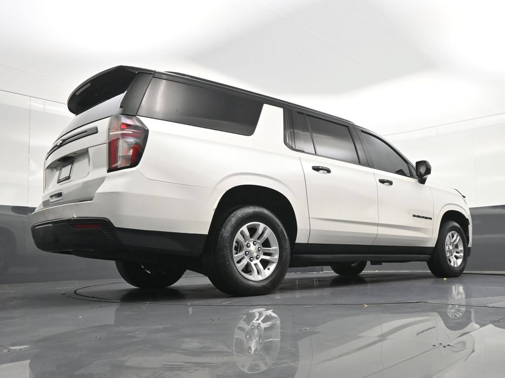 Used 2021 Chevrolet Suburban LS RWD image 28