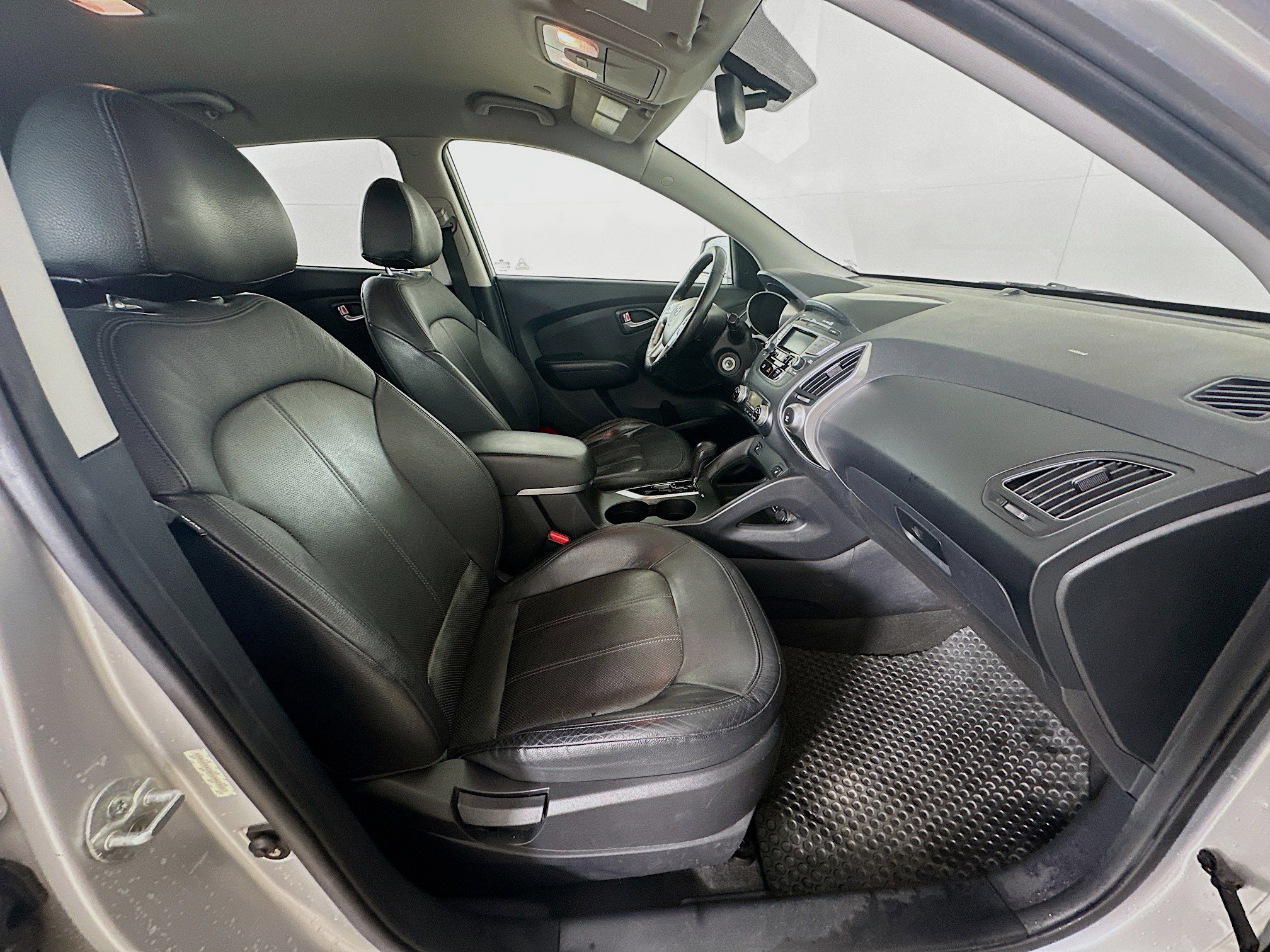 Used 2012 Hyundai Tucson Limited FWD image 29