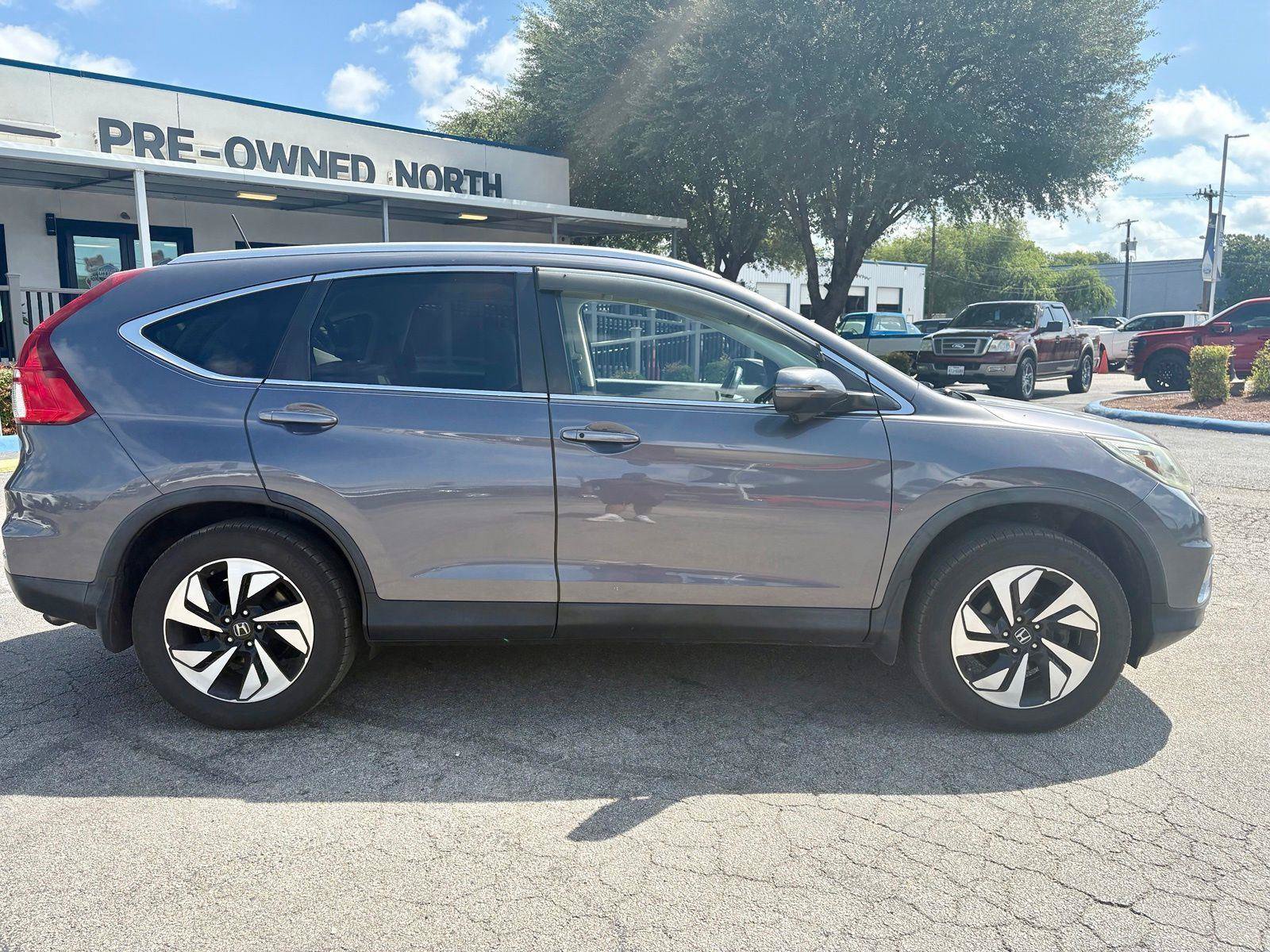 Used 2016 Honda CR-V Touring image 2