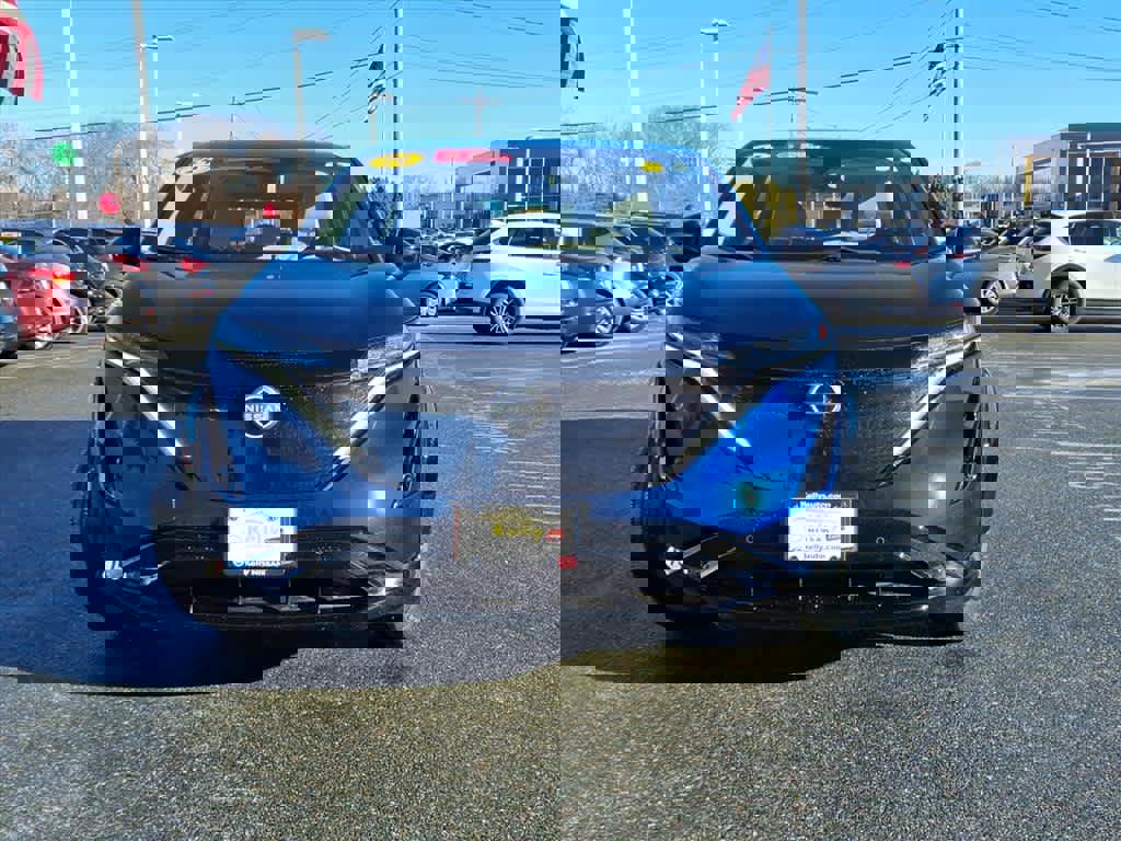 Certified 2023 Nissan Ariya FWD image 2