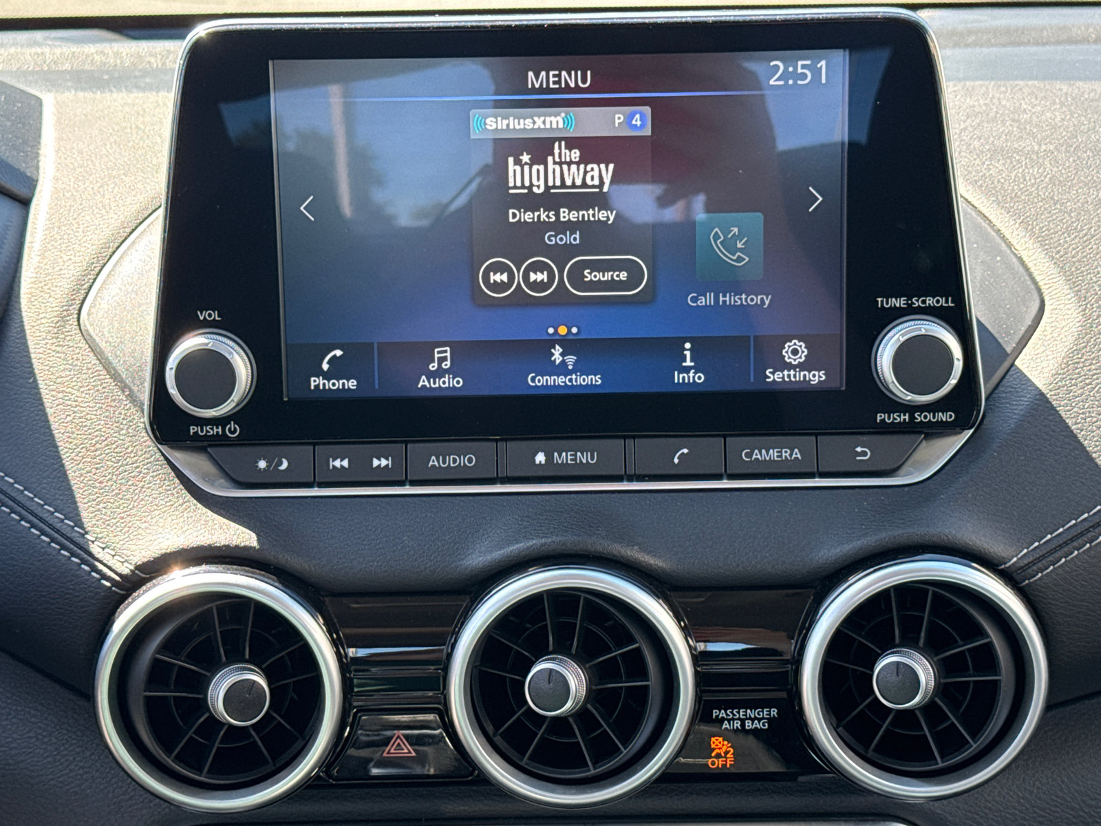 Used 2025 Nissan Sentra SV FWD image 11