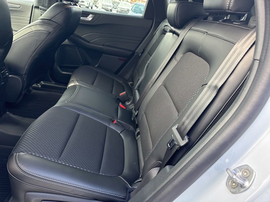 New 2026 Ford Escape SE image 10