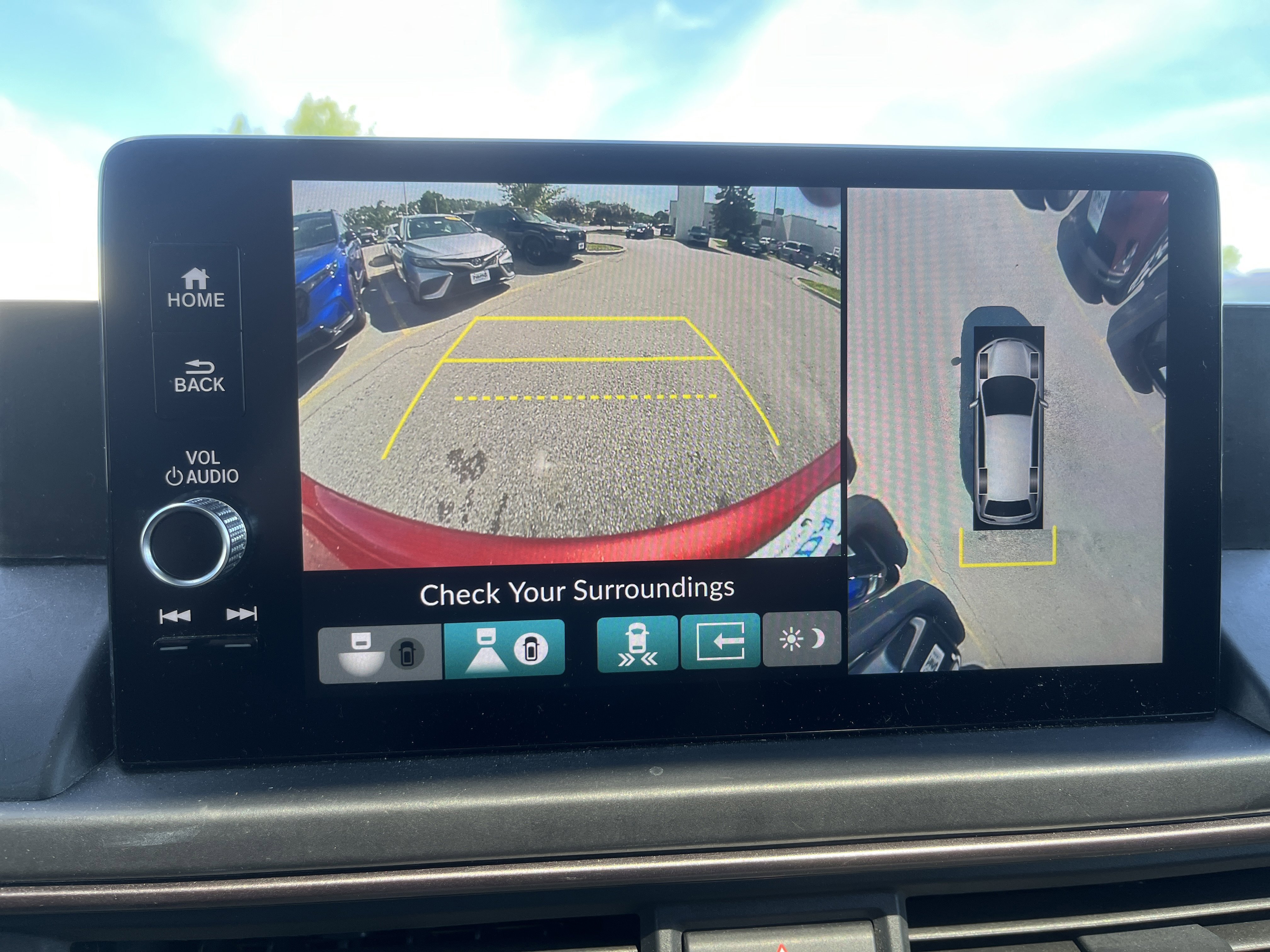 Certified 2024 Honda Pilot TrailSport image 28
