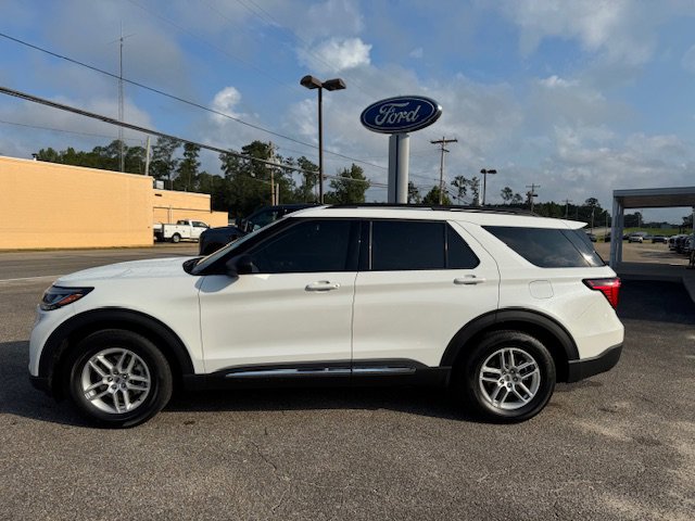 New 2025 Ford Explorer Active image 1