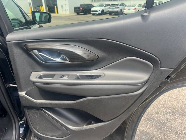 Used 2024 GMC Terrain SLT w/ Tech Package AWD/4WD image 12