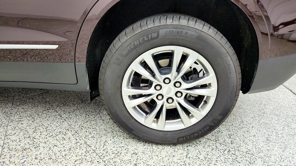 Used 2020 Cadillac XT5 Premium Luxury AWD/4WD image 9