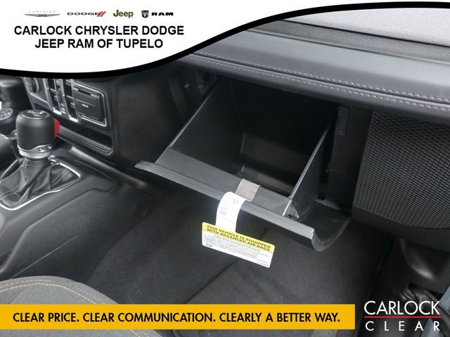 Used 2025 Jeep Wrangler Sahara w/ Safety Group image 40