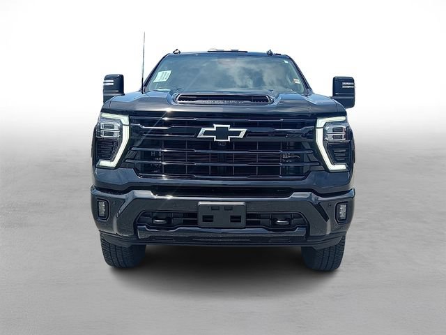 Used 2024 Chevrolet Silverado 3500 LTZ w/ LTZ Plus Package AWD/4WD image 2
