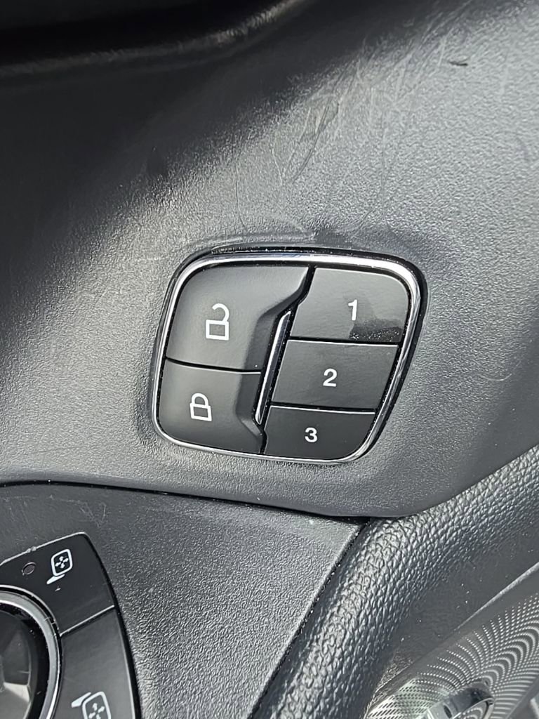 Used 2024 Ford Expedition Max XLT image 22