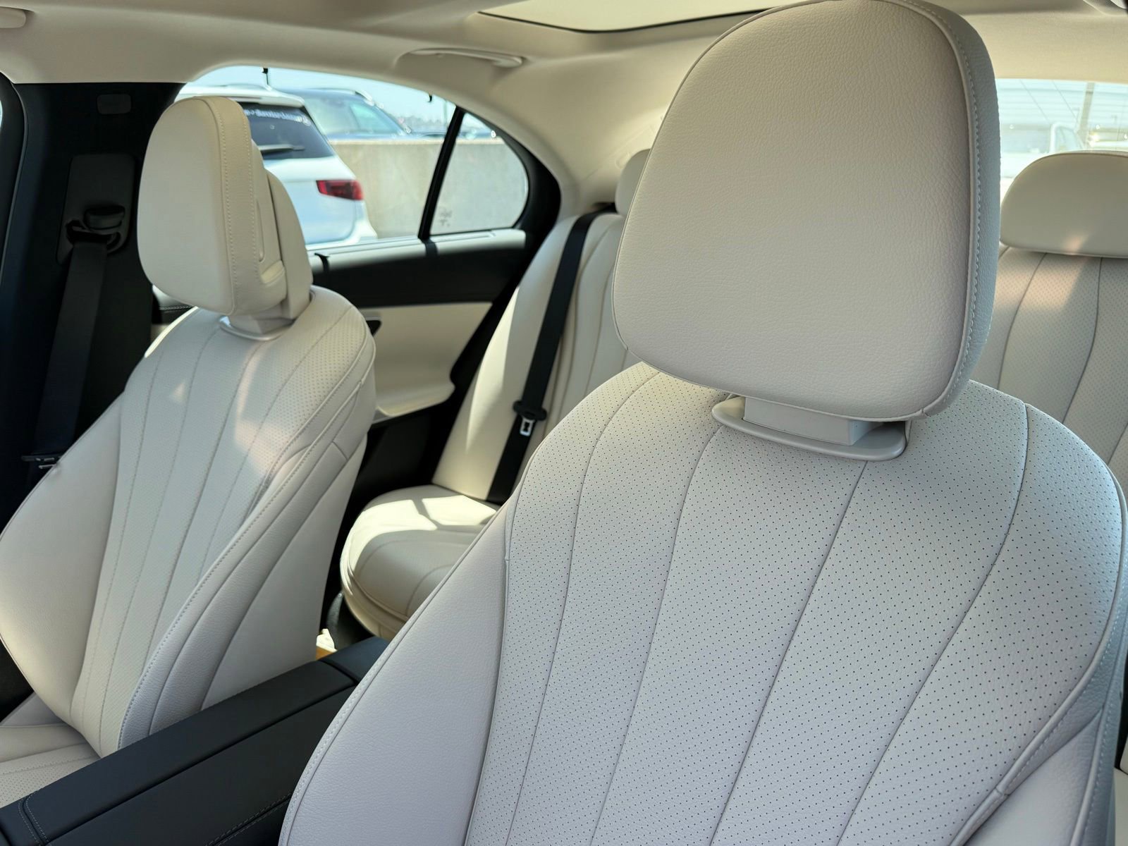 New 2026 Mercedes-Benz E 450 4MATIC Sedan image 22