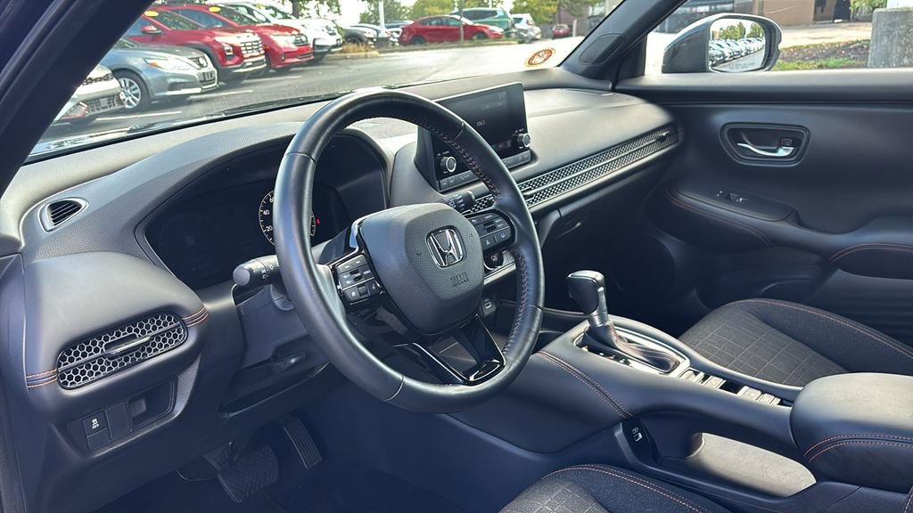 Used 2023 Honda HR-V Sport image 26