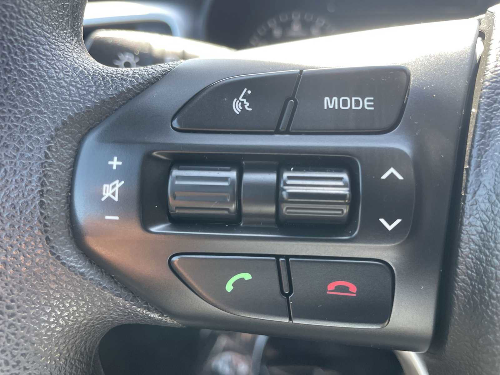 Used 2017 Kia Sorento LX image 14