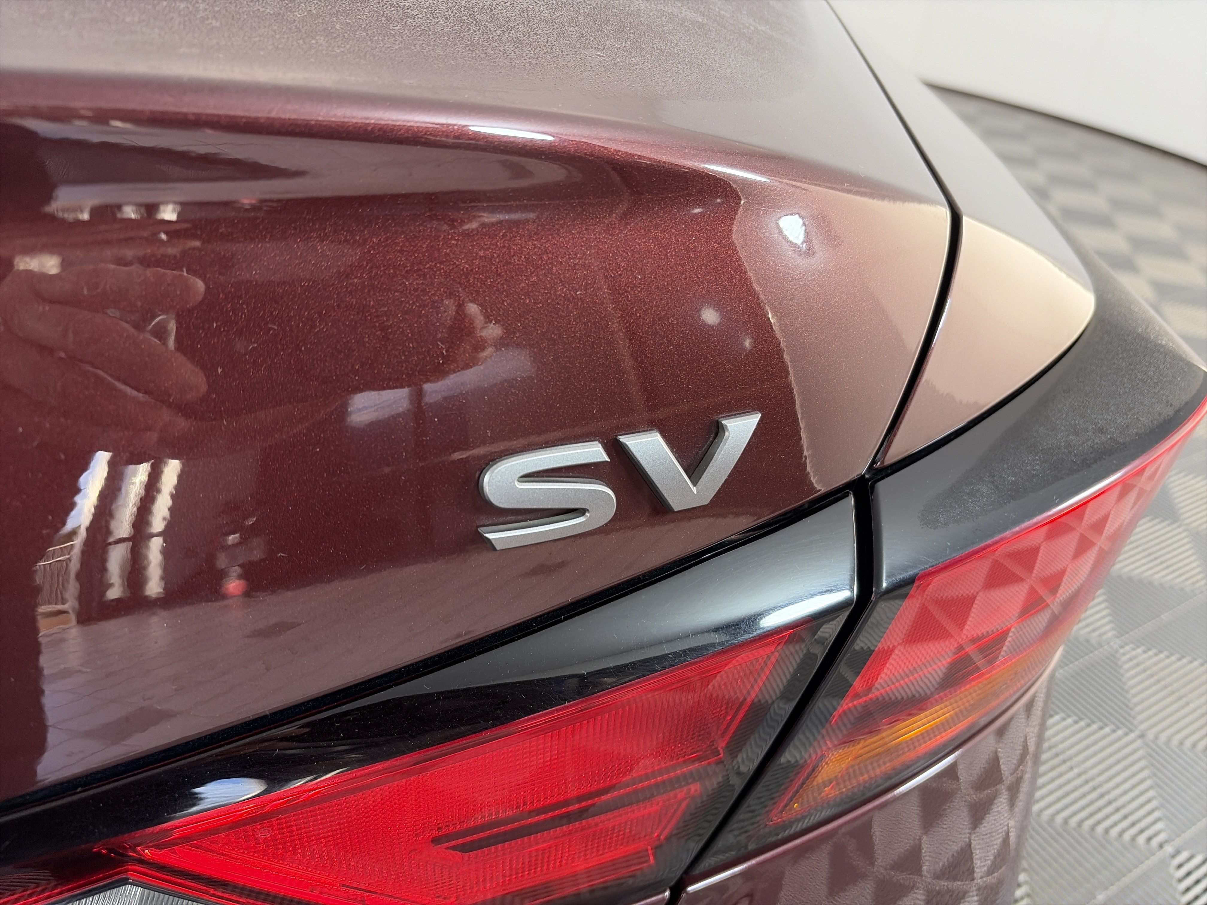 Used 2024 Nissan Altima 2.5 SV w/ SV Premium Package FWD image 18