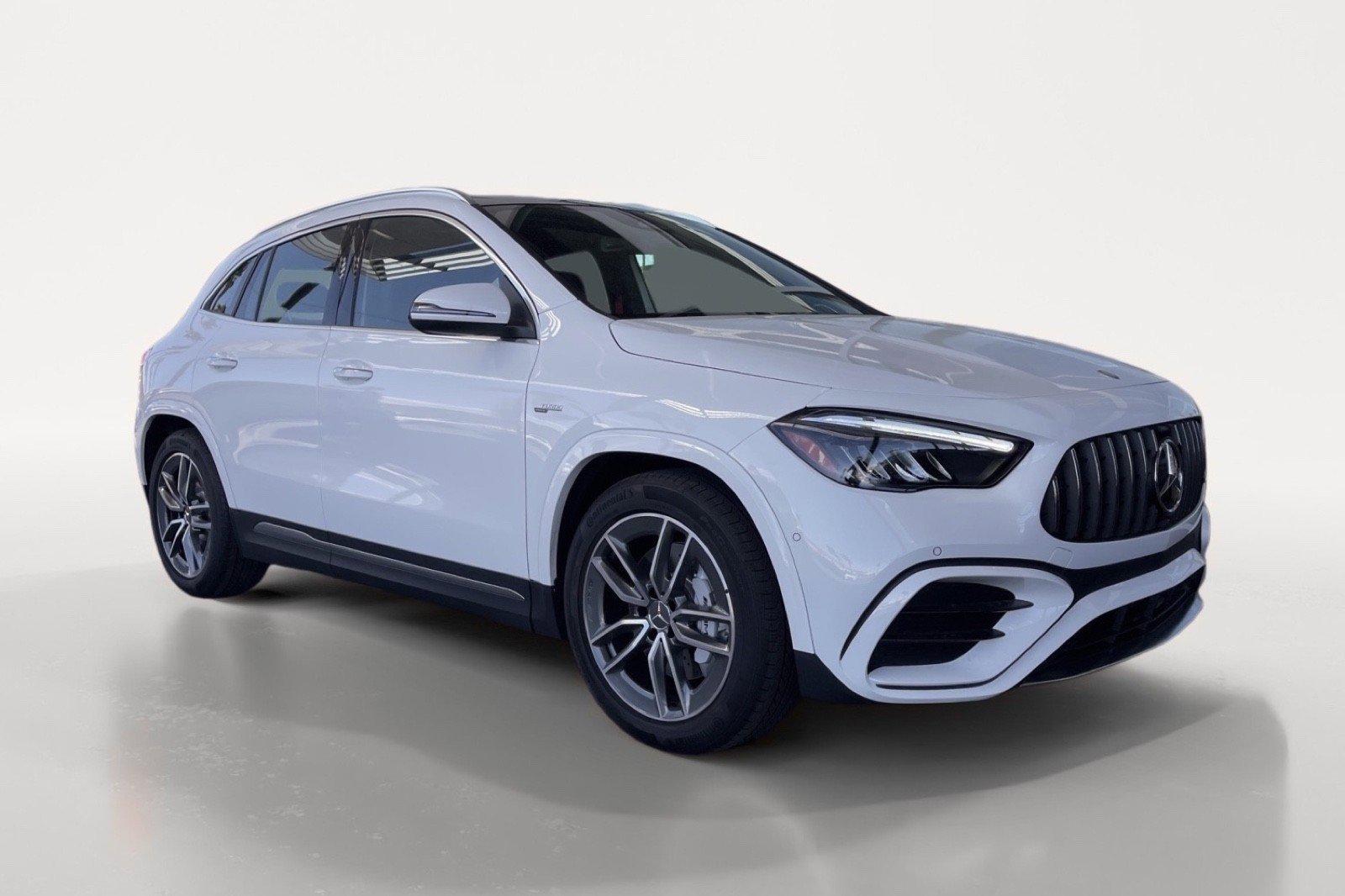 New 2025 Mercedes-Benz GLA 35 AMG 4MATIC image 9