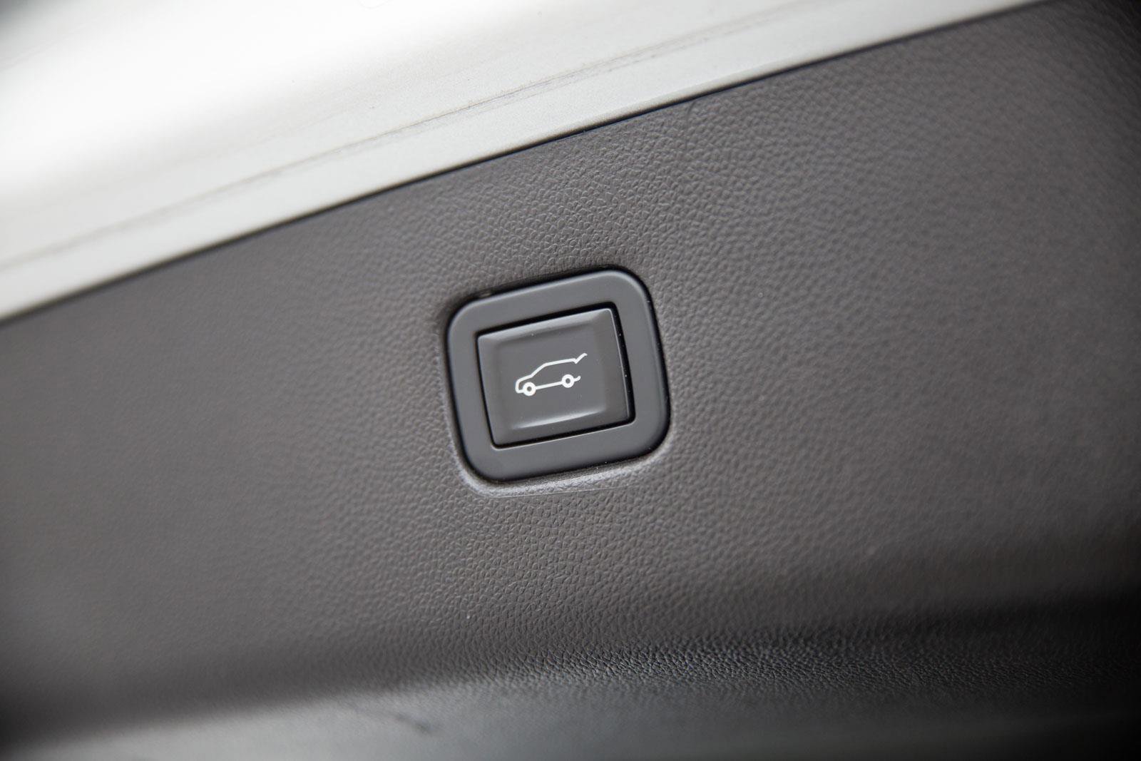 Used 2020 Chevrolet Blazer LT image 25