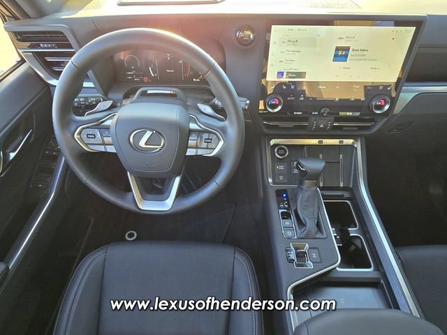 Certified 2025 Lexus GX 550 w/ Accessory Package (Z1) AWD/4WD image 15