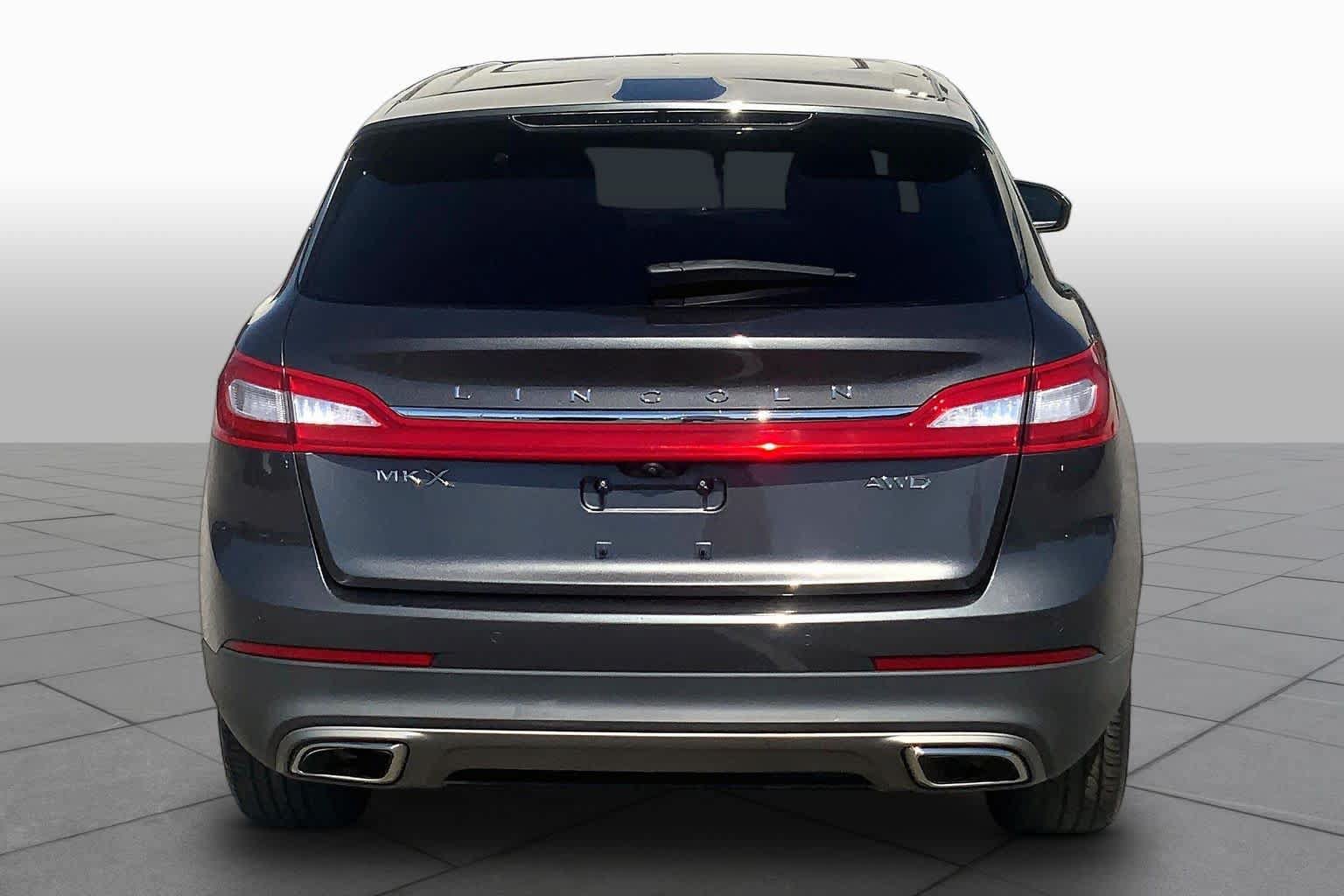 Used 2018 Lincoln MKX Reserve AWD/4WD image 5
