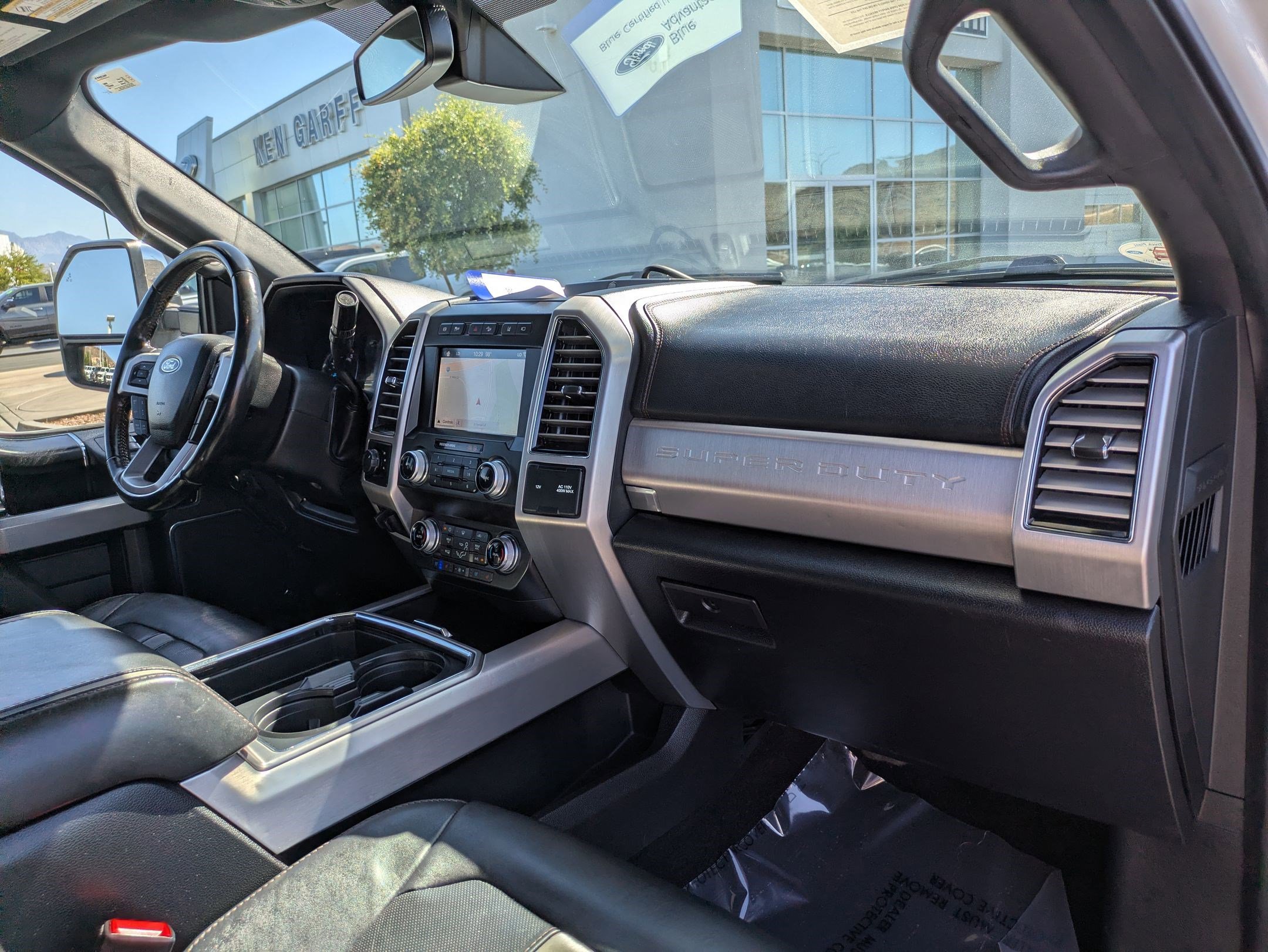 Certified 2019 Ford F350 Platinum w/ Platinum Ultimate Package AWD/4WD image 35