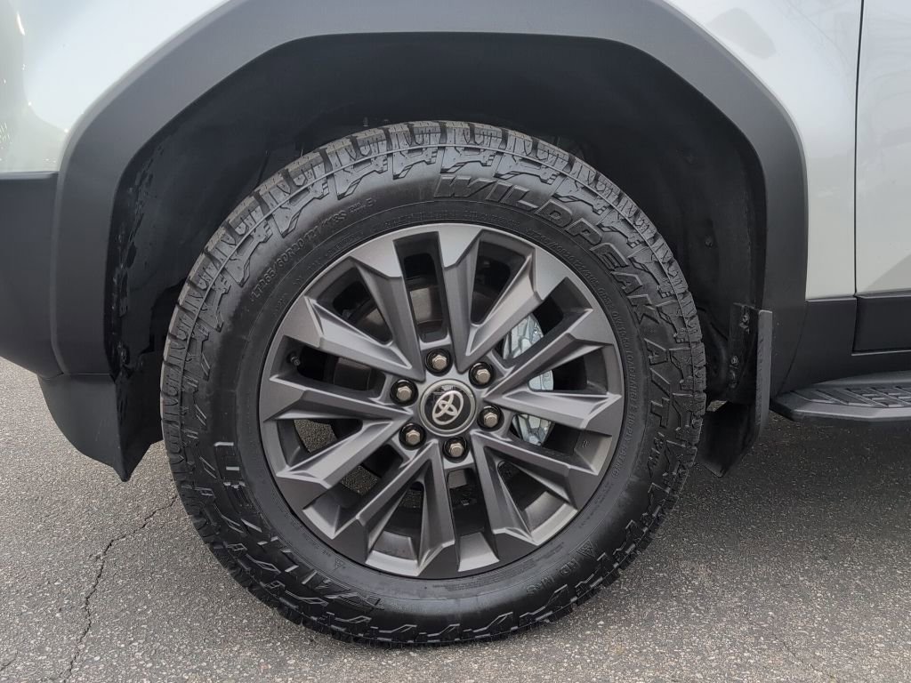 Certified 2024 Toyota Land Cruiser image 2