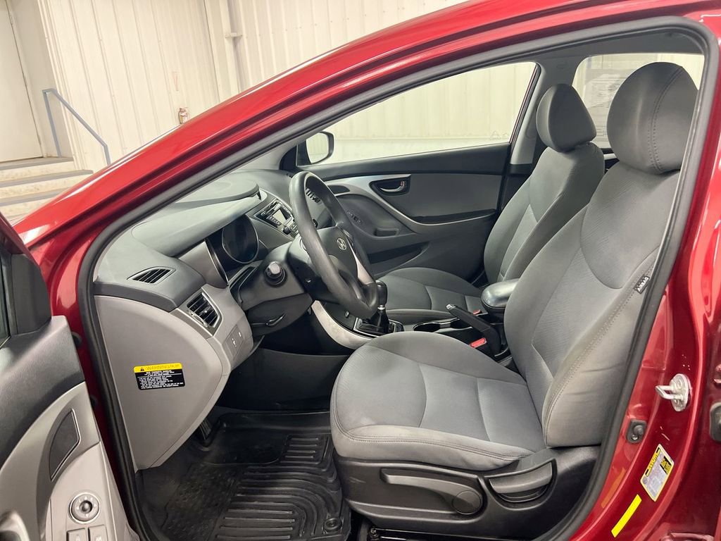 Used 2013 Hyundai Elantra GLS image 18