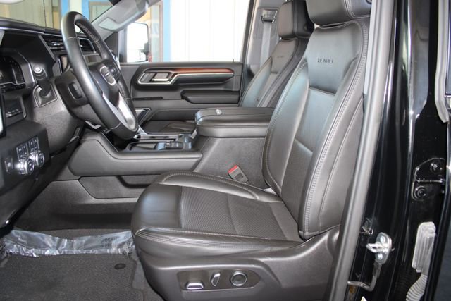 Used 2024 GMC Sierra 3500 Denali w/ Denali Reserve Package image 26