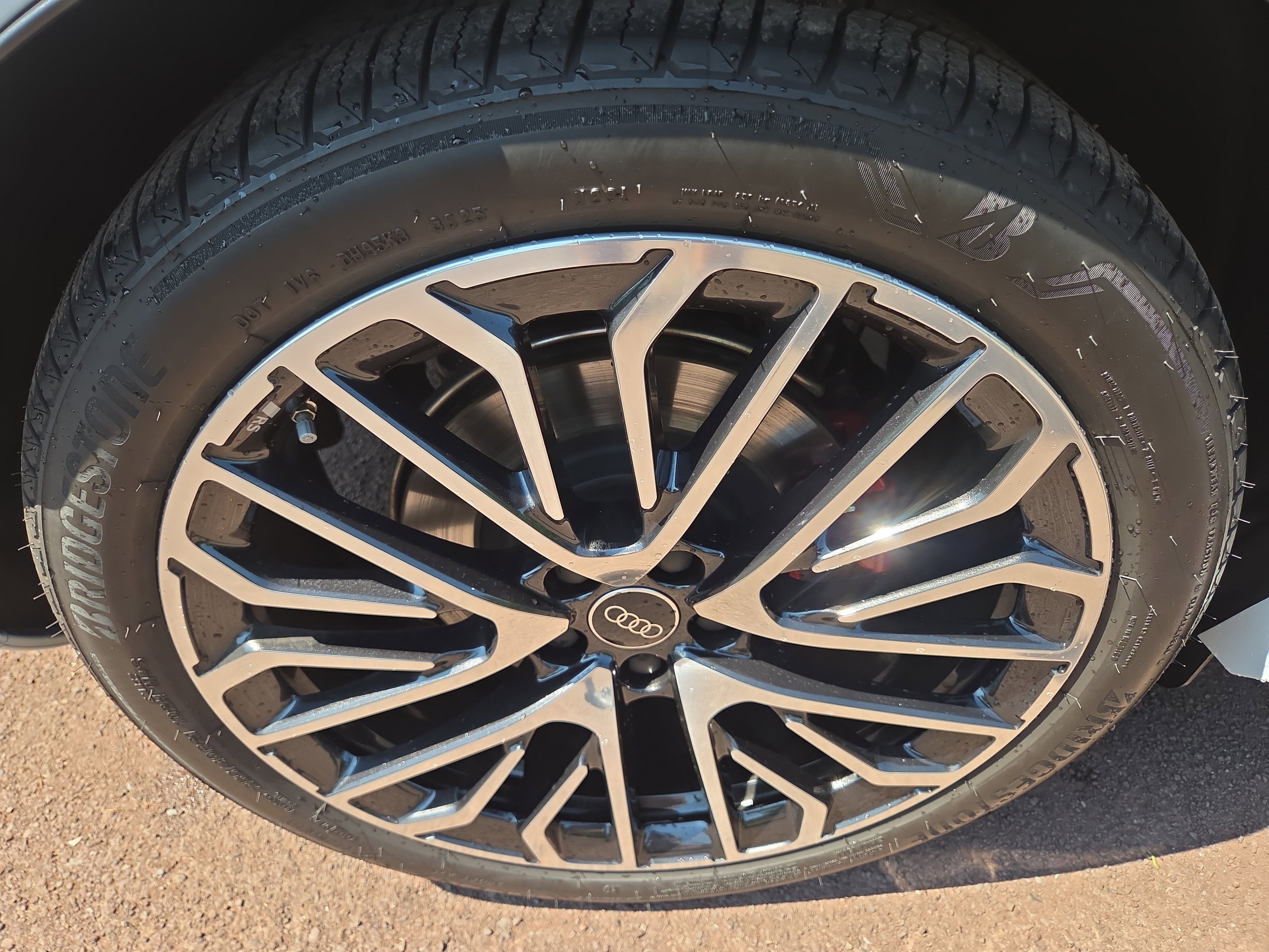 Used 2025 Audi SQ5 Prestige AWD/4WD image 10