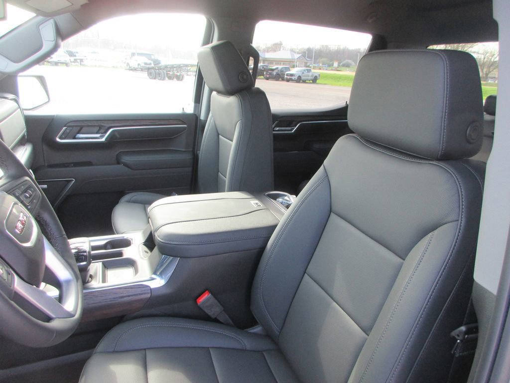 New 2026 GMC Sierra 1500 SLT image 12