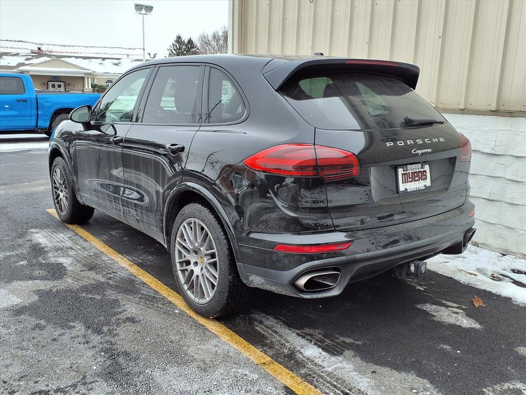 Used 2017 Porsche Cayenne Platinum Edition image 35