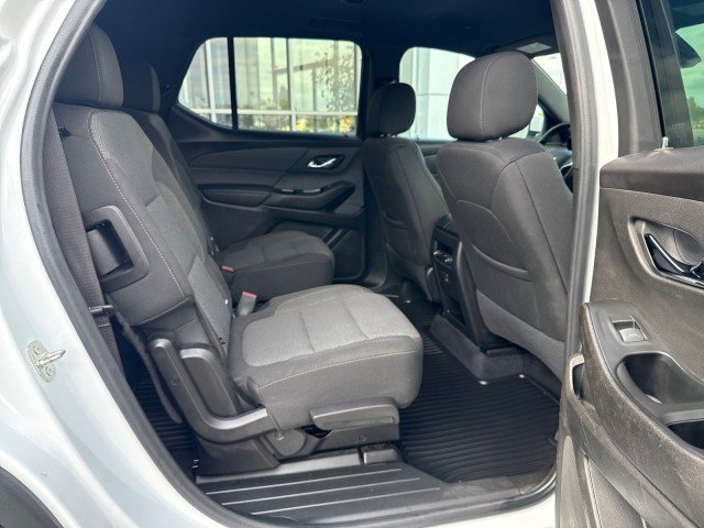 Used 2023 Chevrolet Traverse LT FWD image 26