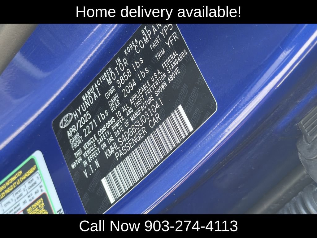 Used 2025 Hyundai Elantra SEL FWD image 3