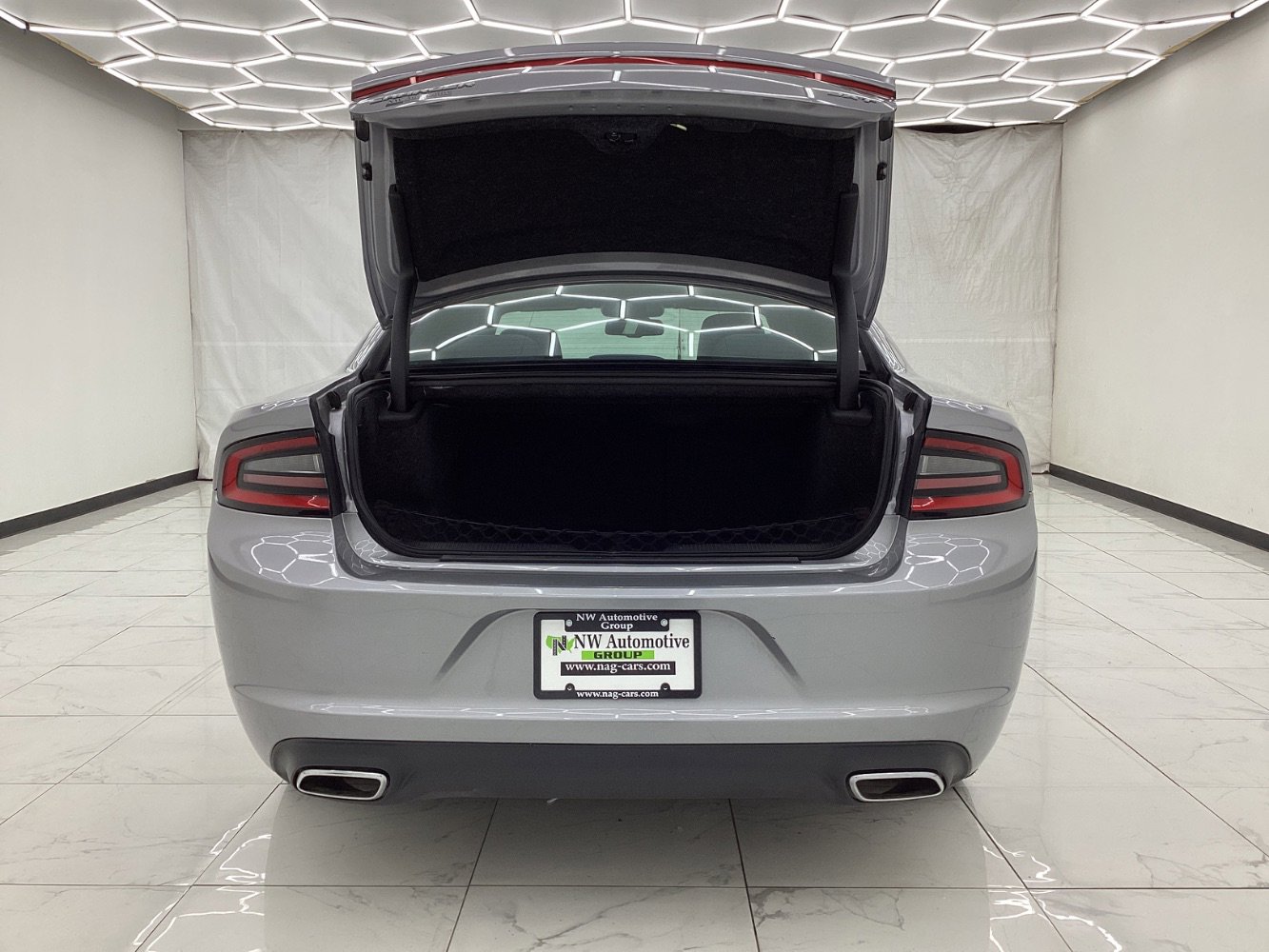 Used 2015 Dodge Charger SXT RWD image 41