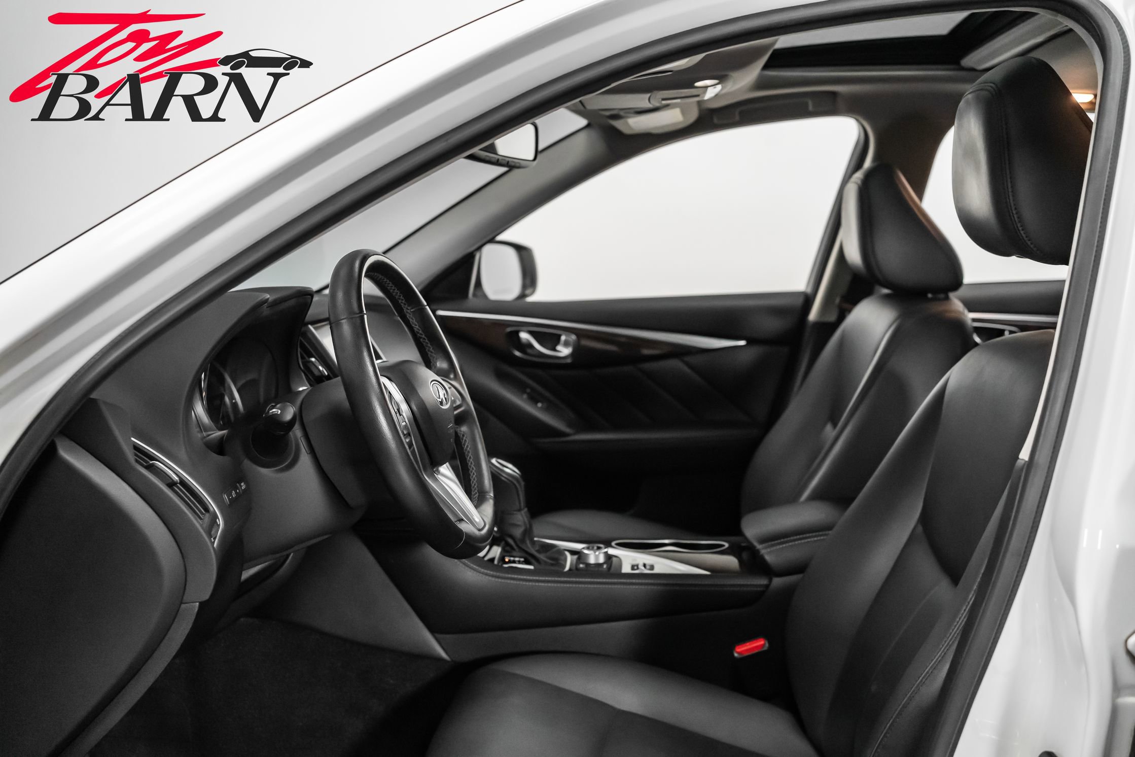 Used 2018 INFINITI Q50 Luxe w/ Essential Package (3.0T Luxe) image 24