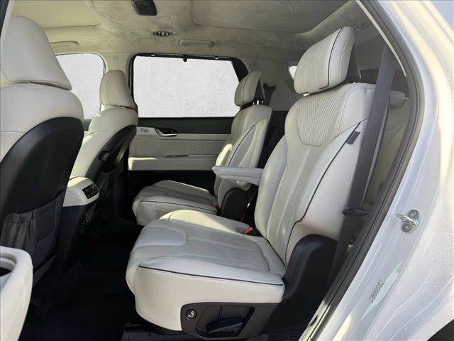 Used 2024 Hyundai Palisade Calligraphy image 18