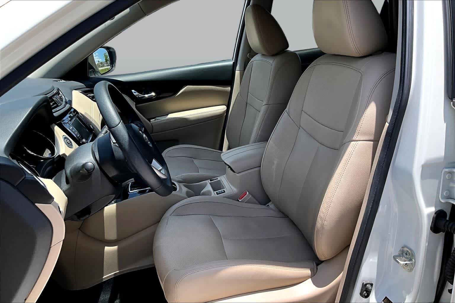 Used 2020 Nissan Rogue SL w/ Premium Package FWD image 8
