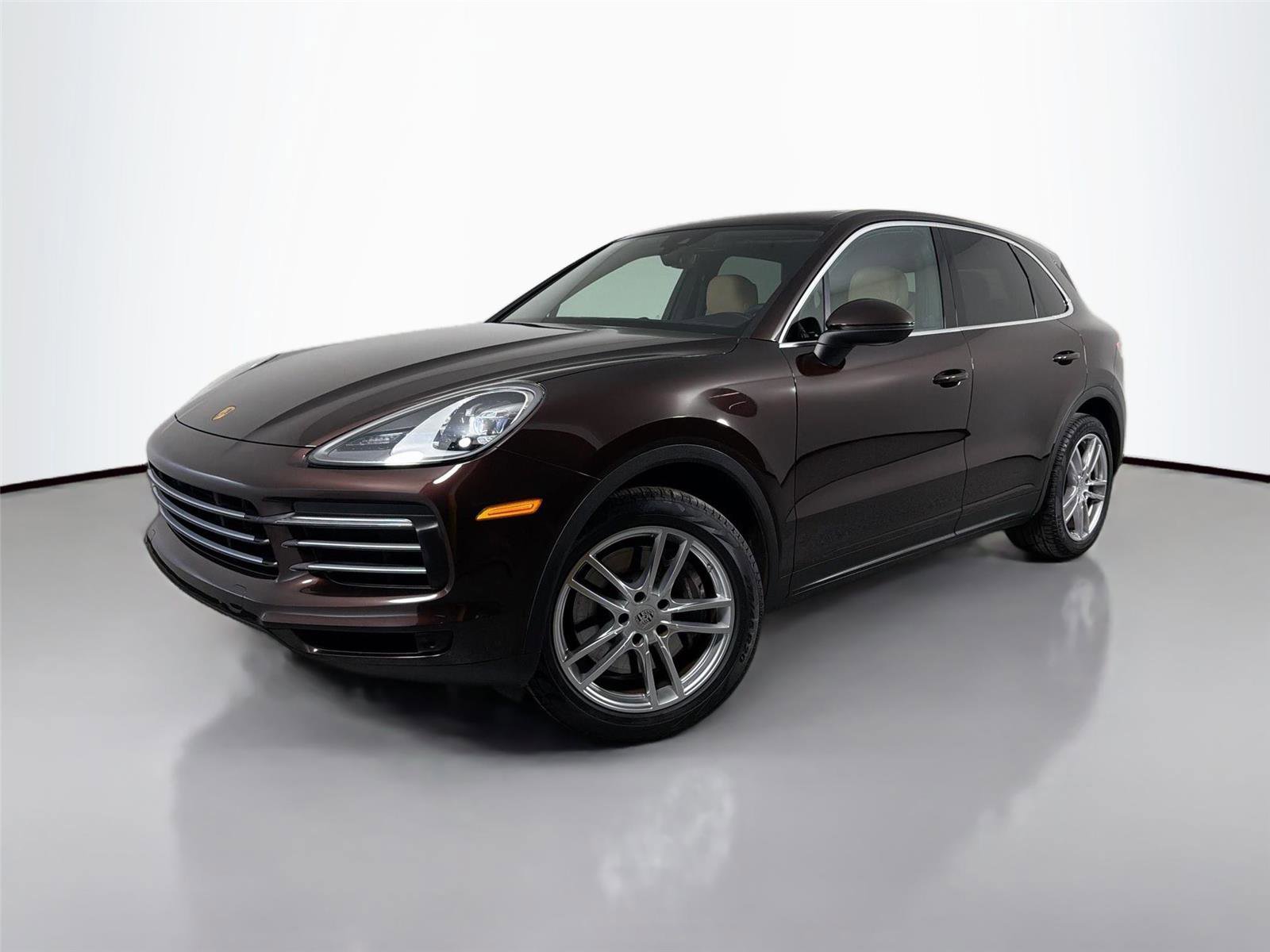 Certified 2022 Porsche Cayenne GTS AWD/4WD image 1