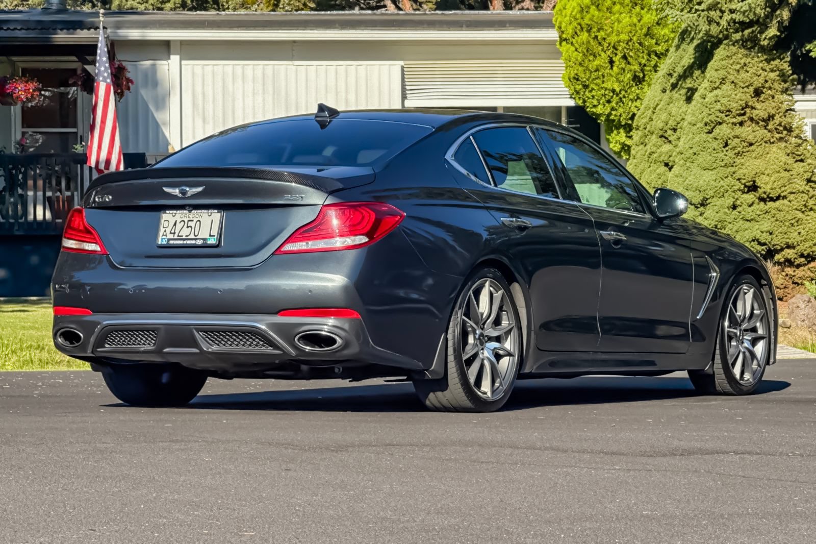 Used 2019 Genesis G70 3.3T Design RWD image 4