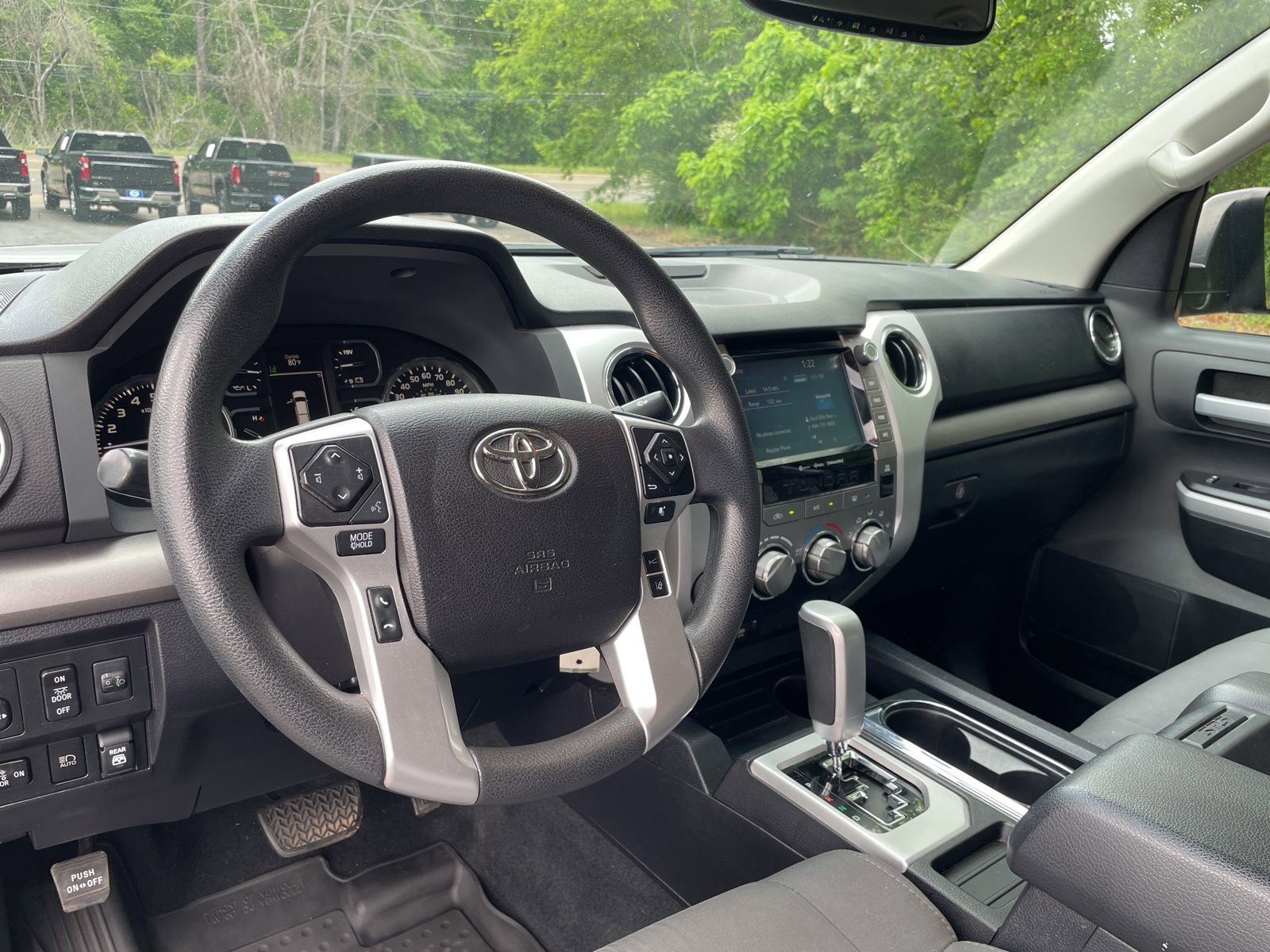 Used 2021 Toyota Tundra SR5 w/ SR5 Upgrade Package AWD/4WD image 22