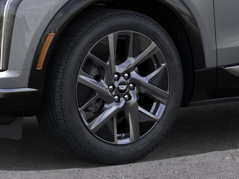 New 2026 Cadillac Optiq Luxury 2 w/ LPO, Floor Liner Package image 9