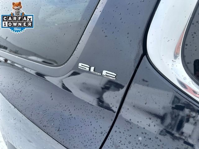 Used 2022 GMC Acadia SLE w/ Driver Convenience Package image 13