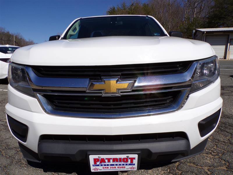 Used 2019 Chevrolet Colorado W/T image 2