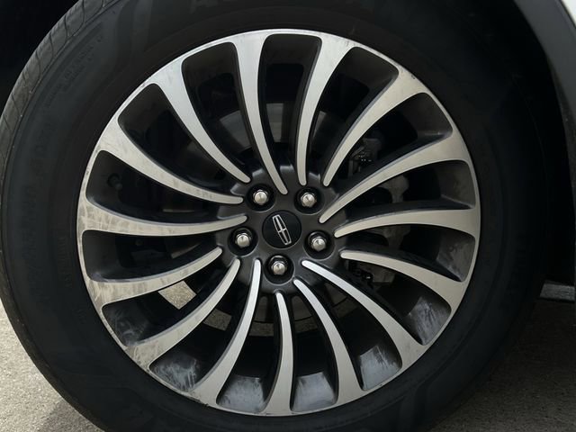 Used 2021 Lincoln Aviator Reserve w/ Elements Package Plus image 10