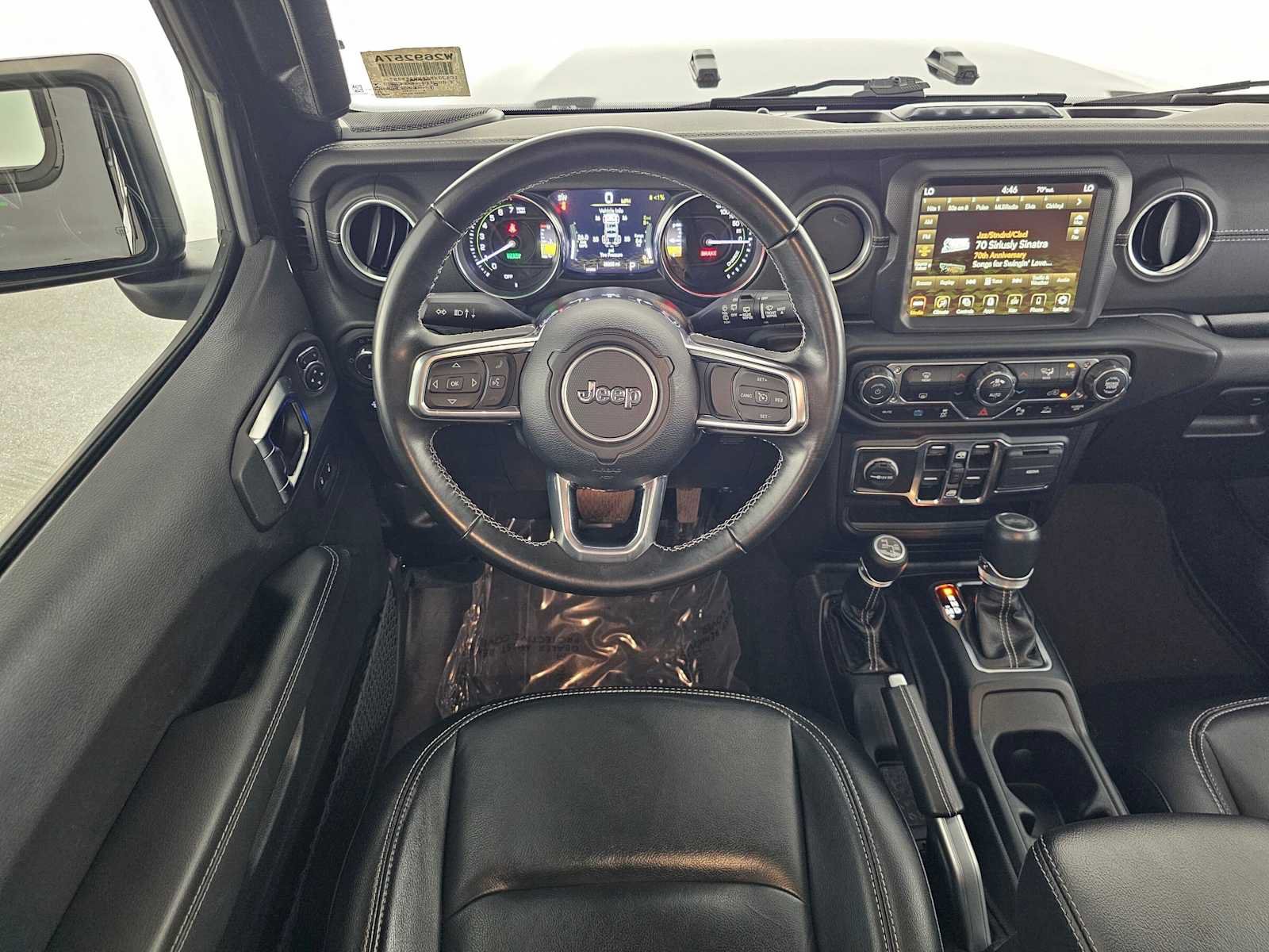 Used 2022 Jeep Wrangler Unlimited Sahara w/ Safety Group AWD/4WD image 18