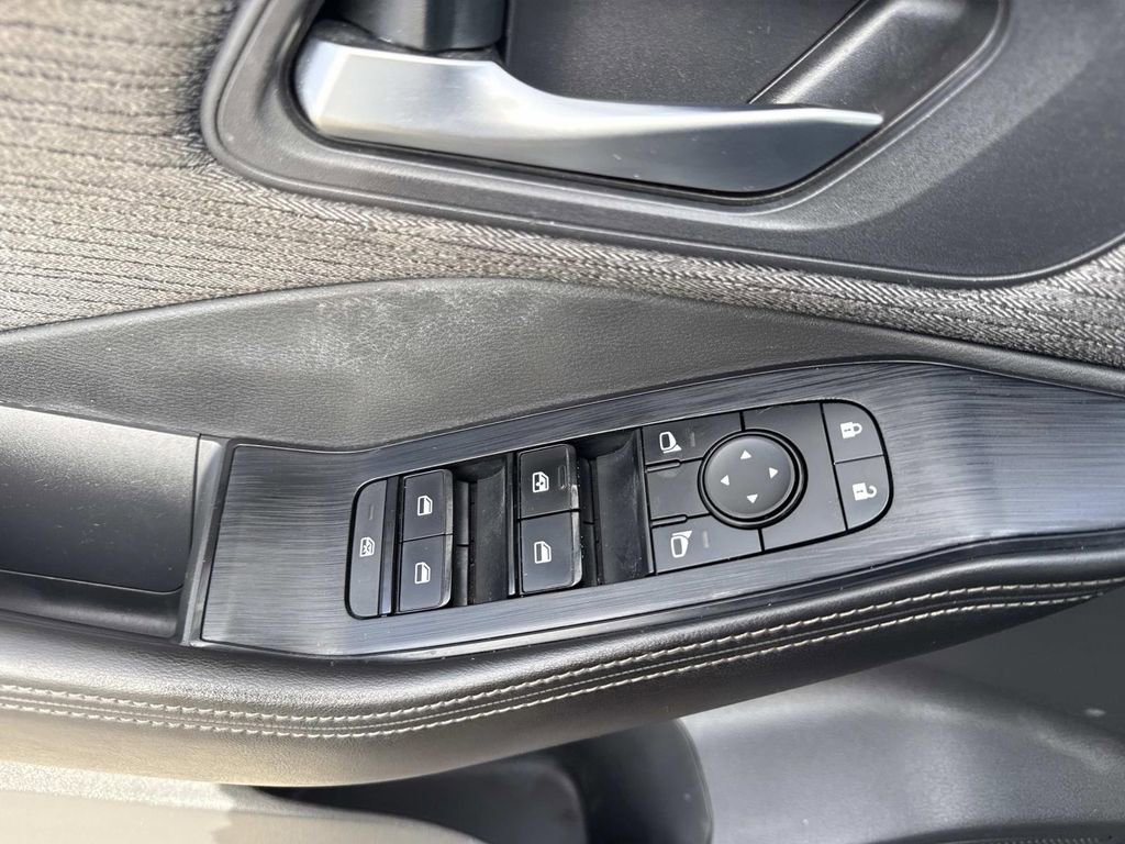 Certified 2022 Nissan Rogue SV image 19