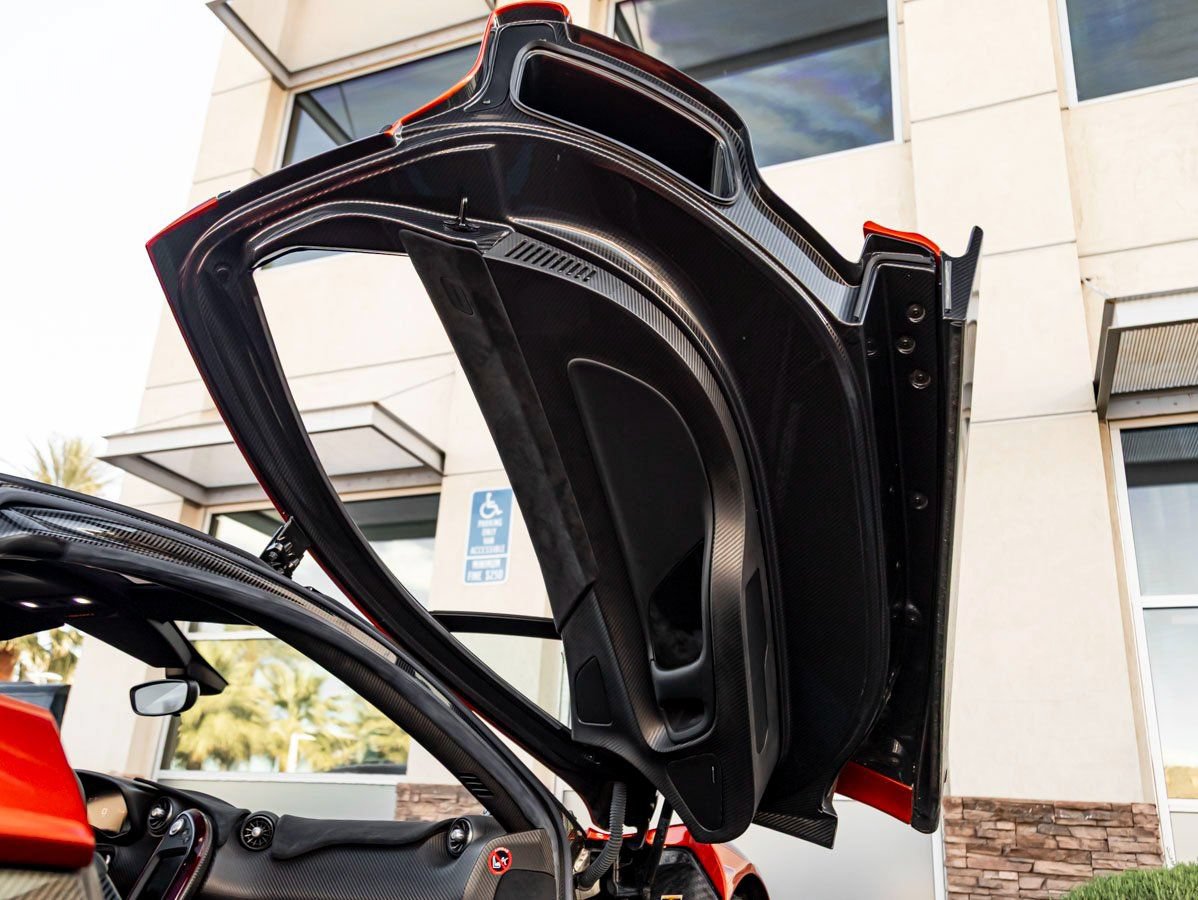 Used 2015 McLaren P1 RWD image 20