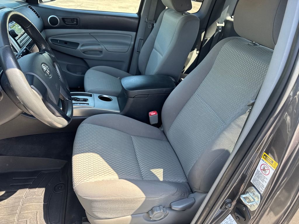 Used 2012 Toyota Tacoma PreRunner w/ SR5 Pkg RWD image 16