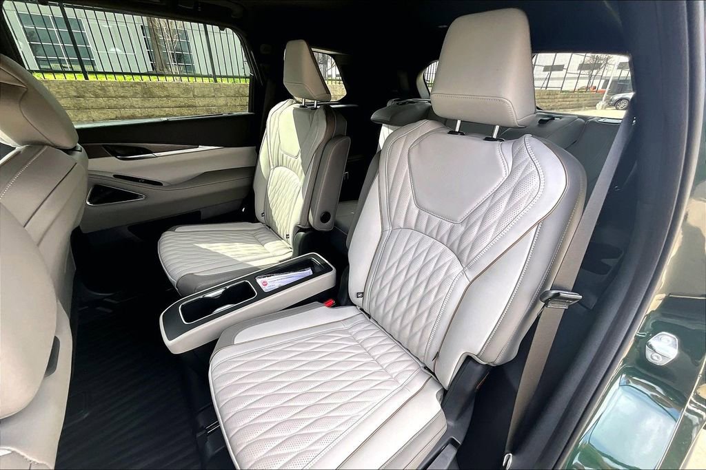 New 2026 INFINITI QX60 Autograph w/ Dark Cargo Package image 24