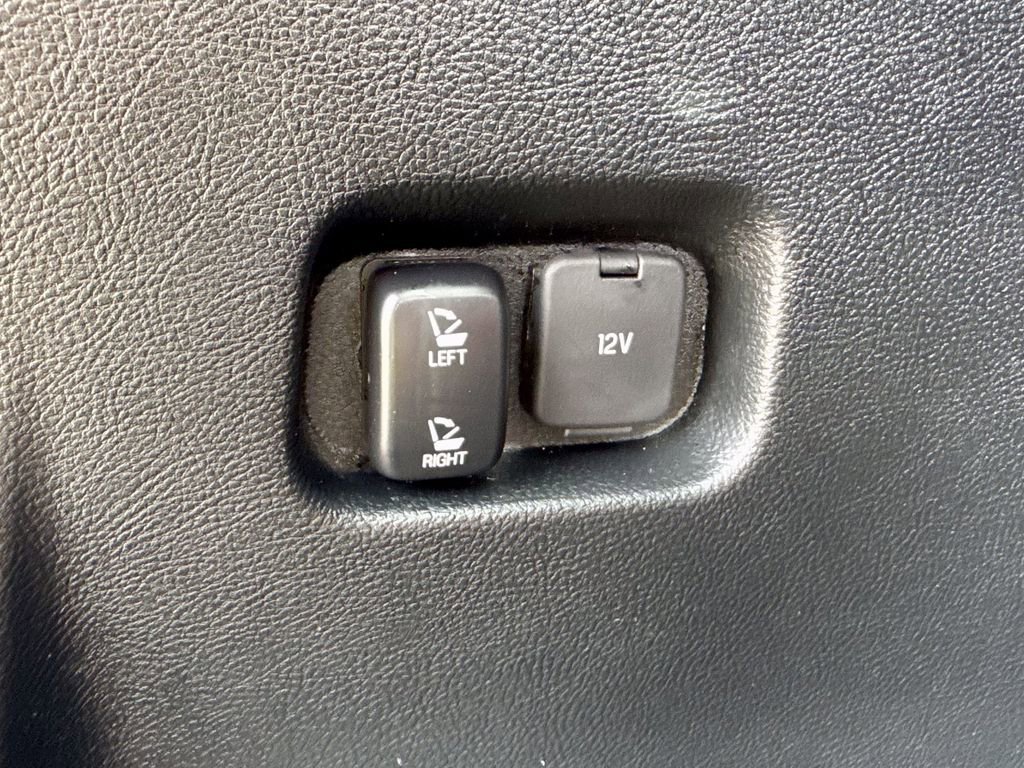 Certified 2021 Ford Edge ST-Line image 16