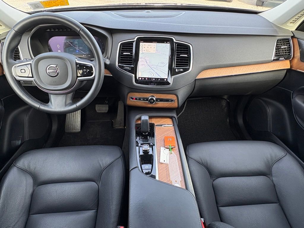 Used 2023 Volvo XC90 B6 Plus w/ Protection Package Premier image 5