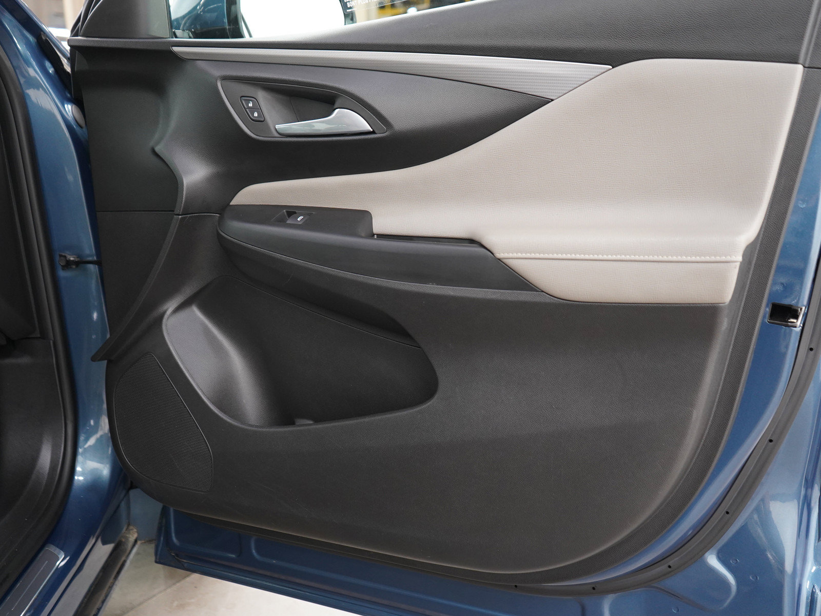 Used 2024 Buick Envista Avenir FWD image 9